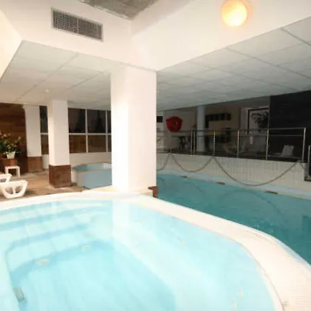 Le - Piscine 12 - Pour 4 Personnes Mae-8724 Gourette